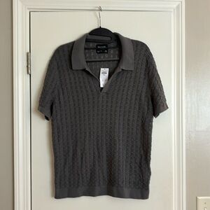 Men’s Abercrombie lightweight knit shirt in dark gray